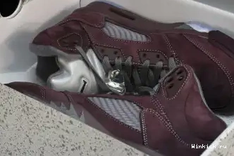 Air 5 “Burgundy” Jordan 0504
